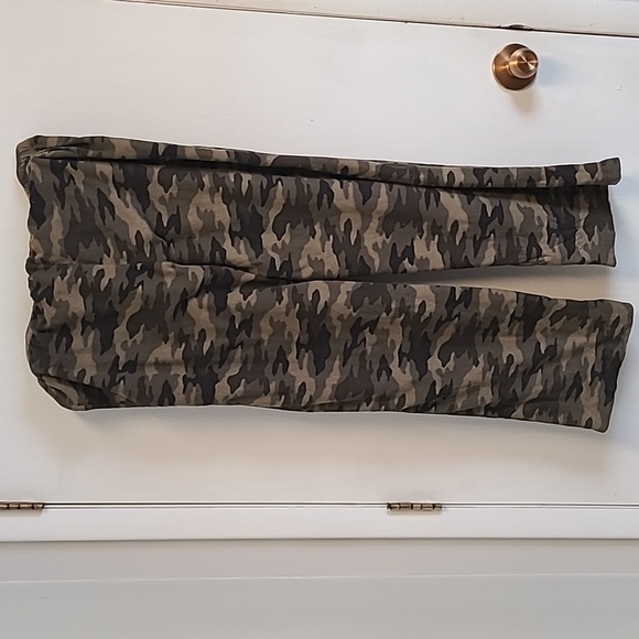 Outerwear XL Camo Pajama pants - Picture 2 of 2